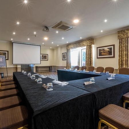 Macdonald Frimley Hall Hotel y Spa Camberley Exterior foto